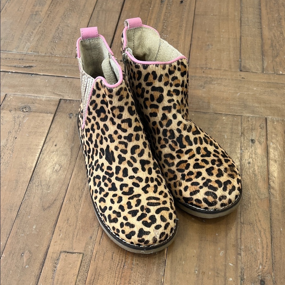Mini Boden calf hair leather leopard side zip ankle boots eu 35 US 3